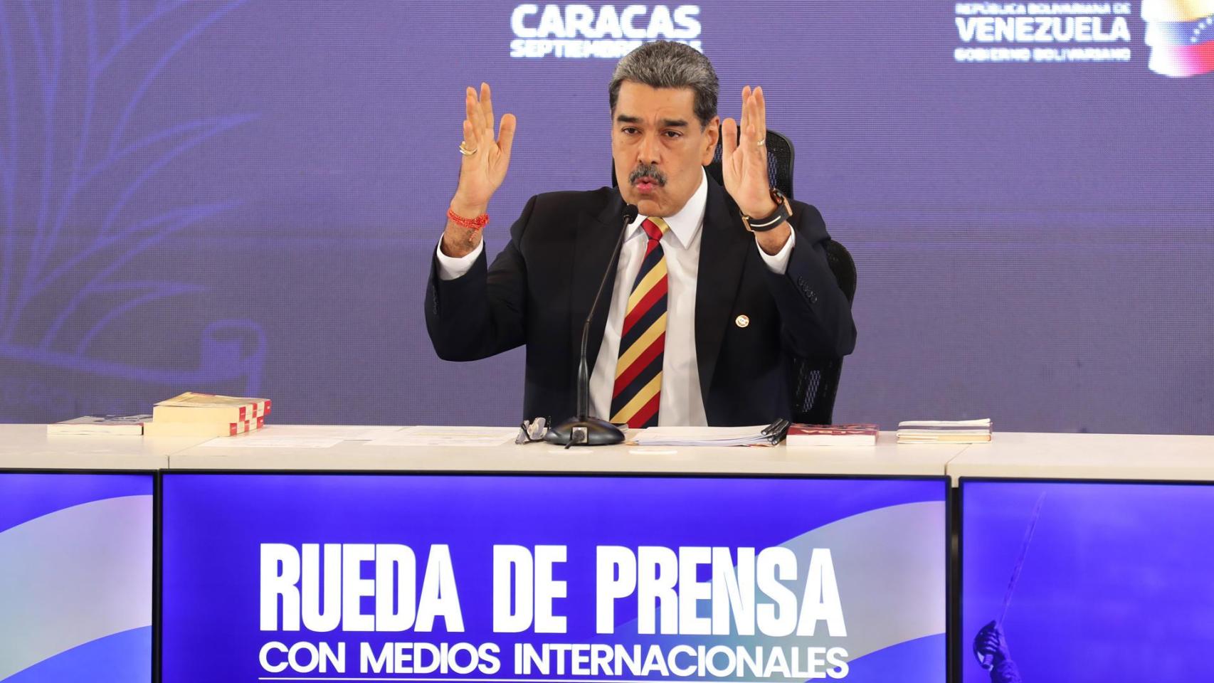 amenaza con declarar a Venezuela «en armas» por el despliegue militar de EEUU