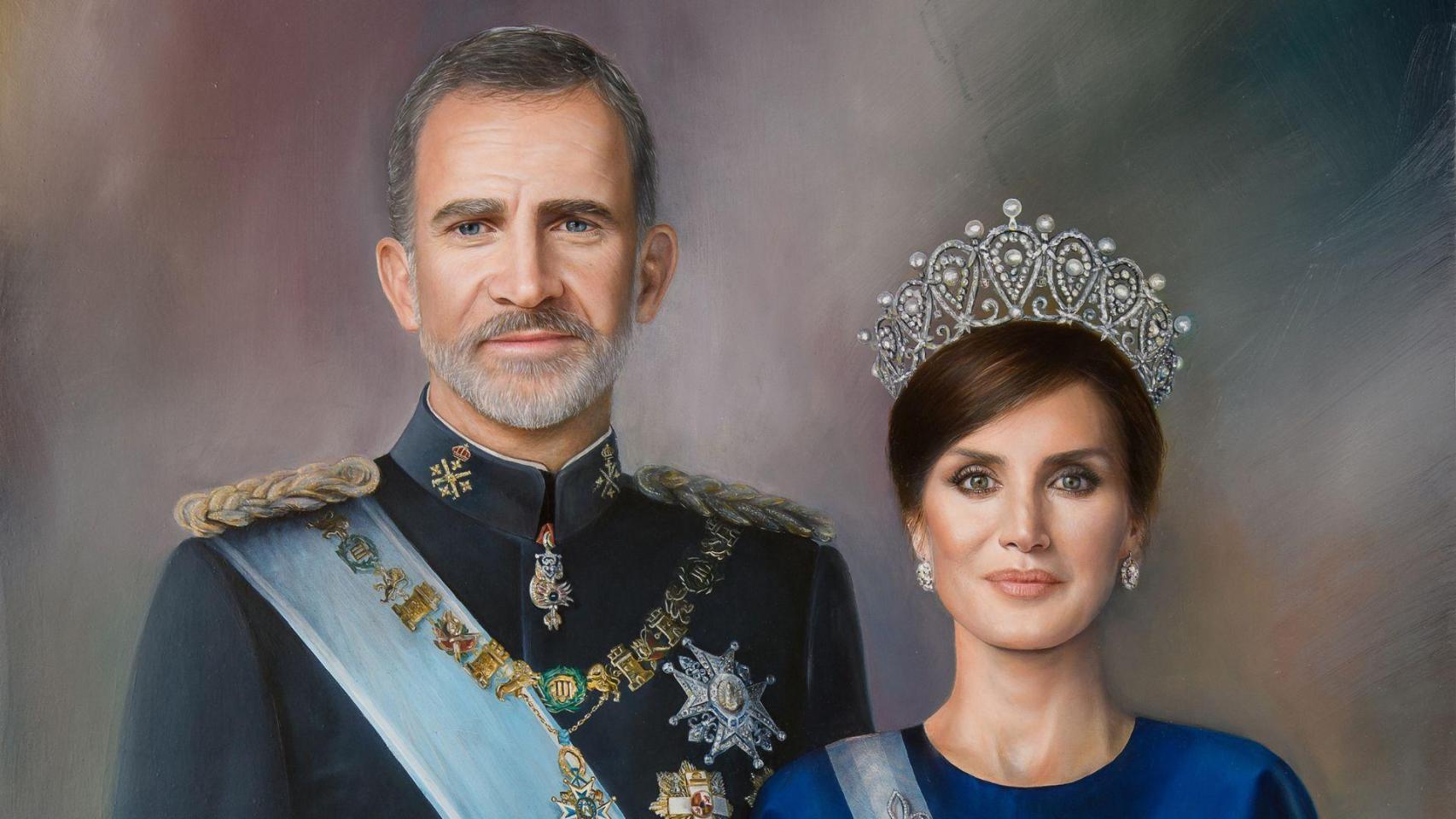 La mirada de la Reina, intensa y directa, no se capta a la primera
