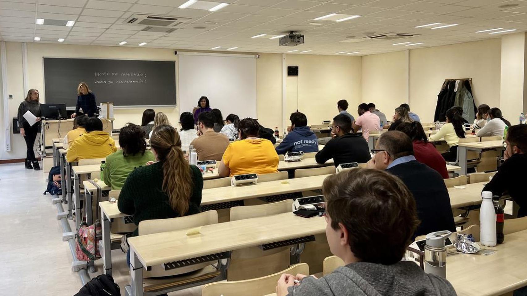 Sanidad amplía una semana el plazo de inscripción al examen MIR tras una incidencia en el servidor de la plataforma