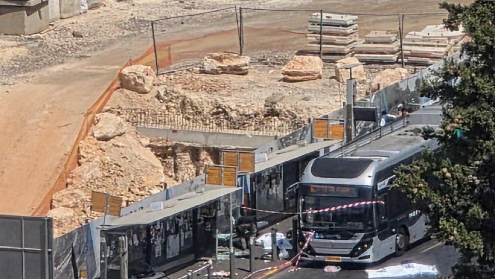 Un tiroteo en Jerusalén deja al menos 4 muertos y 15 heridos en un ataque terrorista en Ramot, al norte de la ciudad
