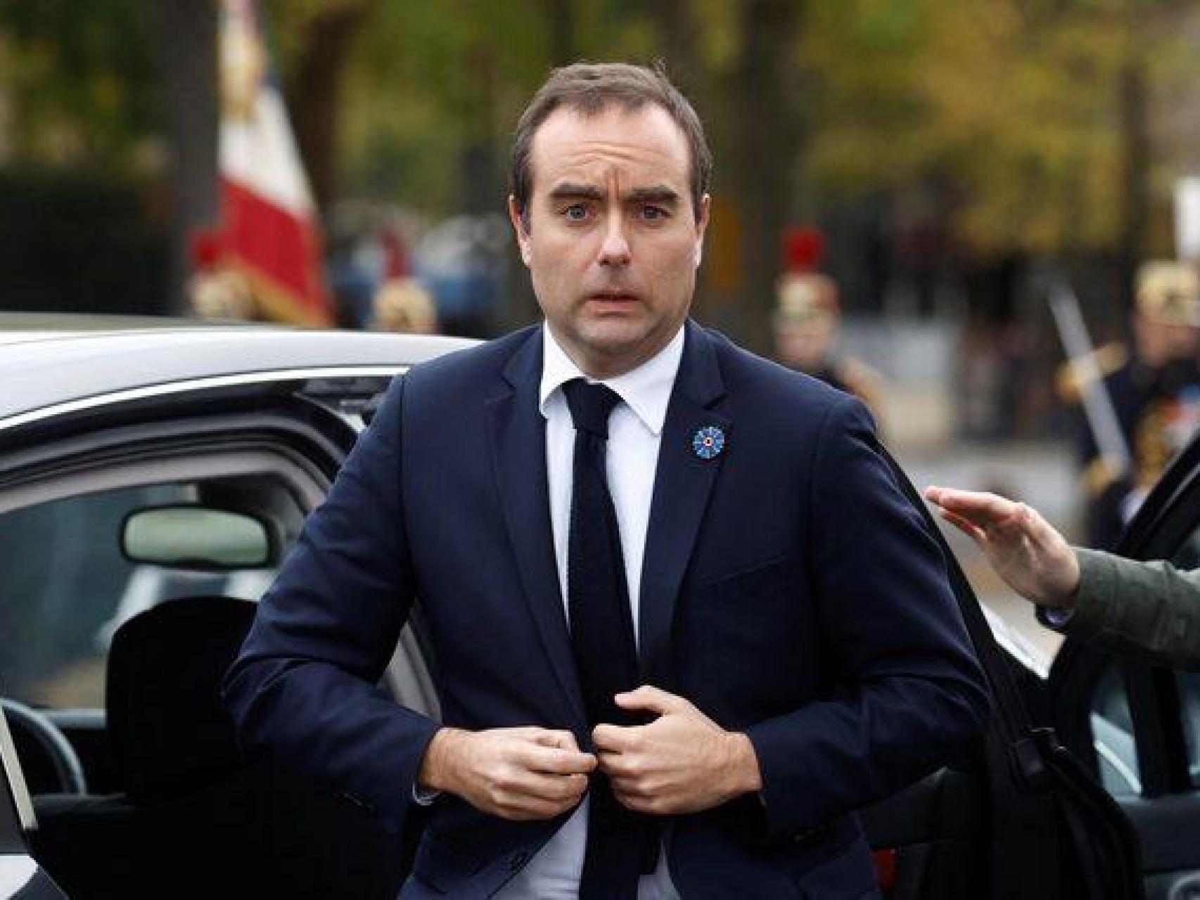 Macron nombra a su ministro de Defensa como nuevo jefe de Gobierno en Francia tras la dimisión de Bayrou
