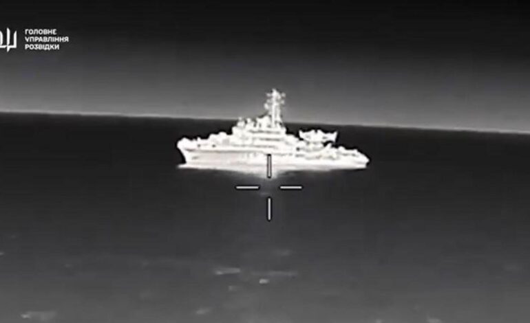 Ucrania ataca un buque de guerra de la Flota rusa del Mar Negro de 60 M y destruye sus sistemas de inteligencia