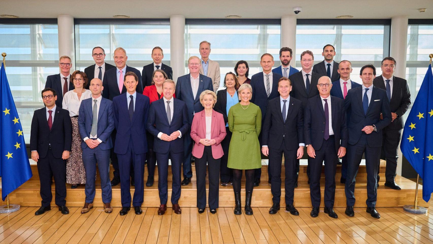 Bruselas no cede a las demandas de la industria del automóvil y no rebajará los límites de emisiones para 2035