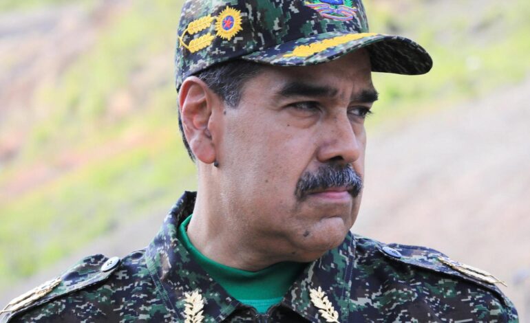 Nicolás Maduro dice que «amenazas militares» de Estados Unidos son un «problema de carácter internacional»