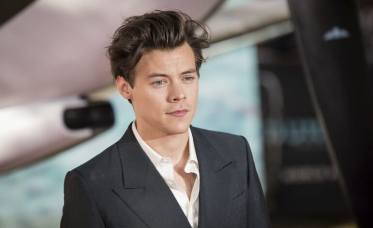 Harry Styles y Zoe Kravitz pasean de la mano por Nueva York mientras continúan los rumores de romance