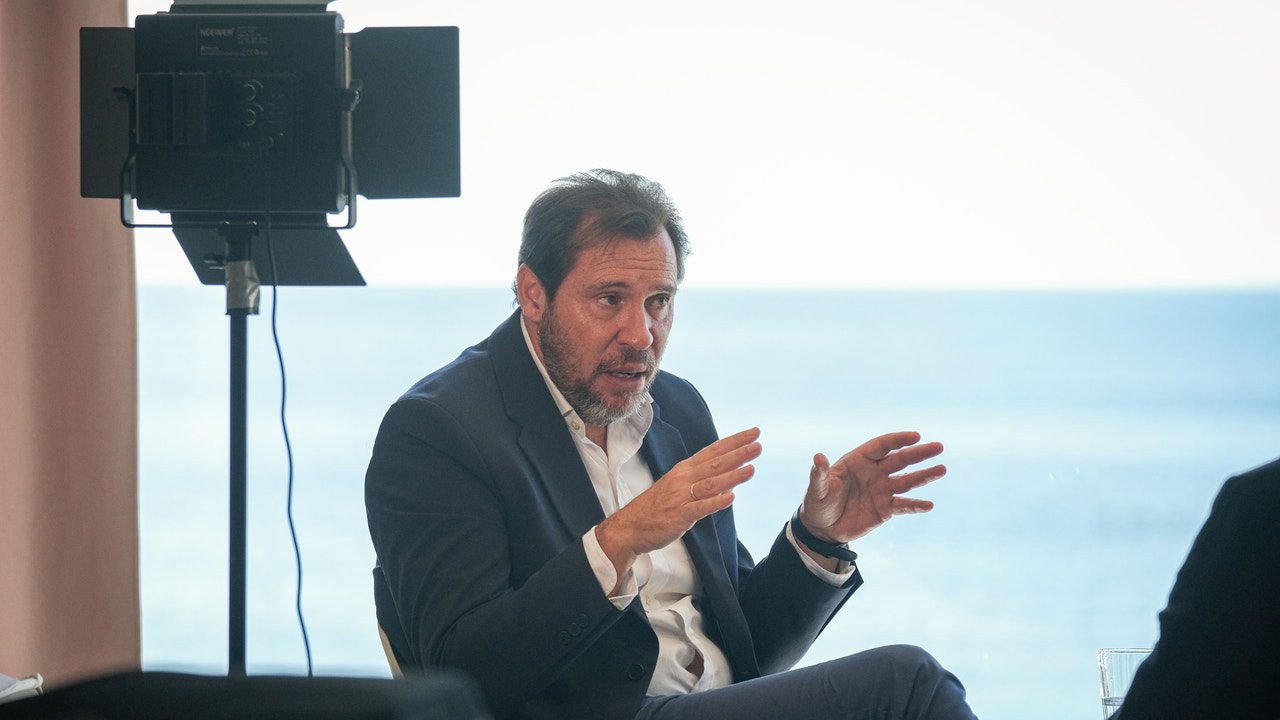 Puente cree que es normal que haya viajeros de tren «tirados» todos los días