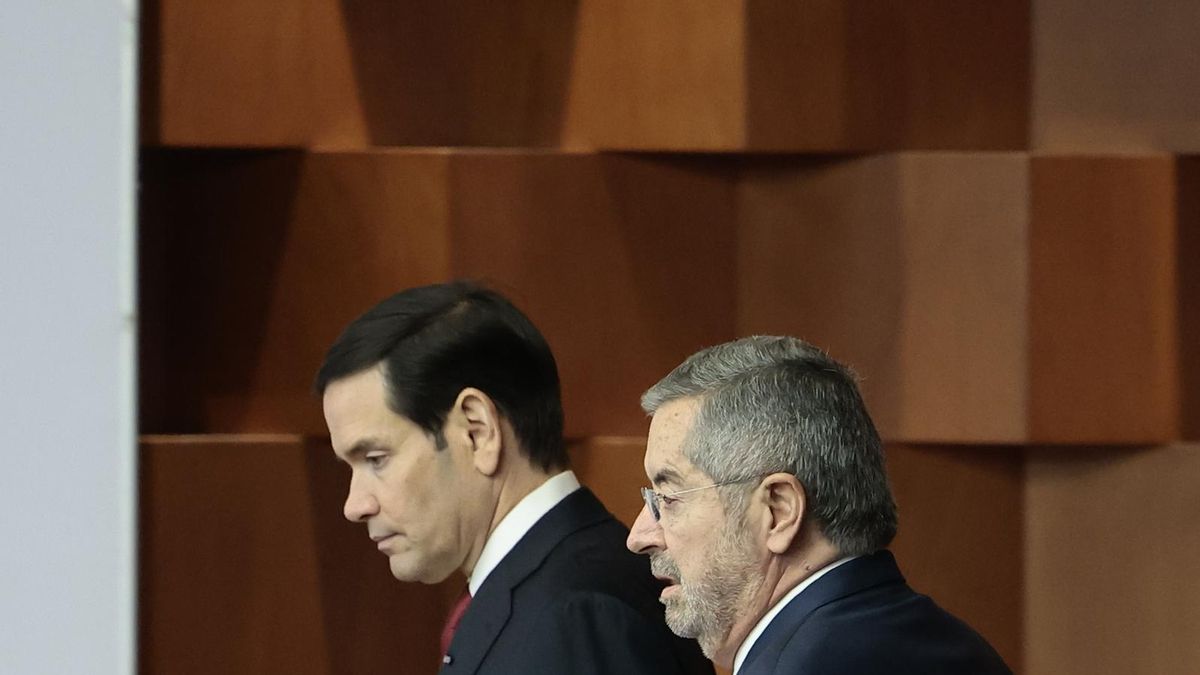 Rubio amenaza en México con más ataques militares de EEUU contra el narco