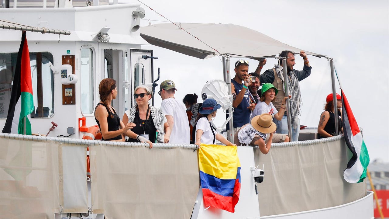 Así es Ana Alcalde, »Barbie de Gaza», la integrante en la flotilla de Greta Thumberg