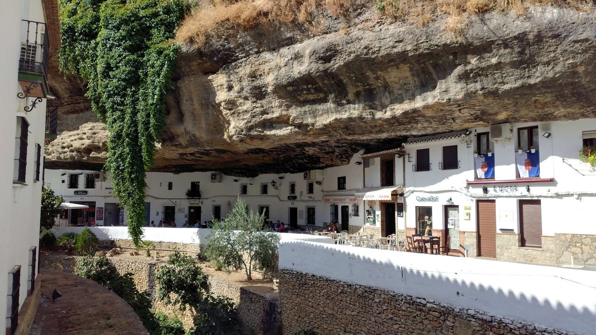 Setenil de las Bodegas