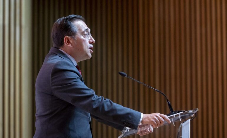 Albares, favorable a la expulsión de Israel de los eventos deportivos como la vuelta ciclista: «Tenemos que mandar un mensaje»