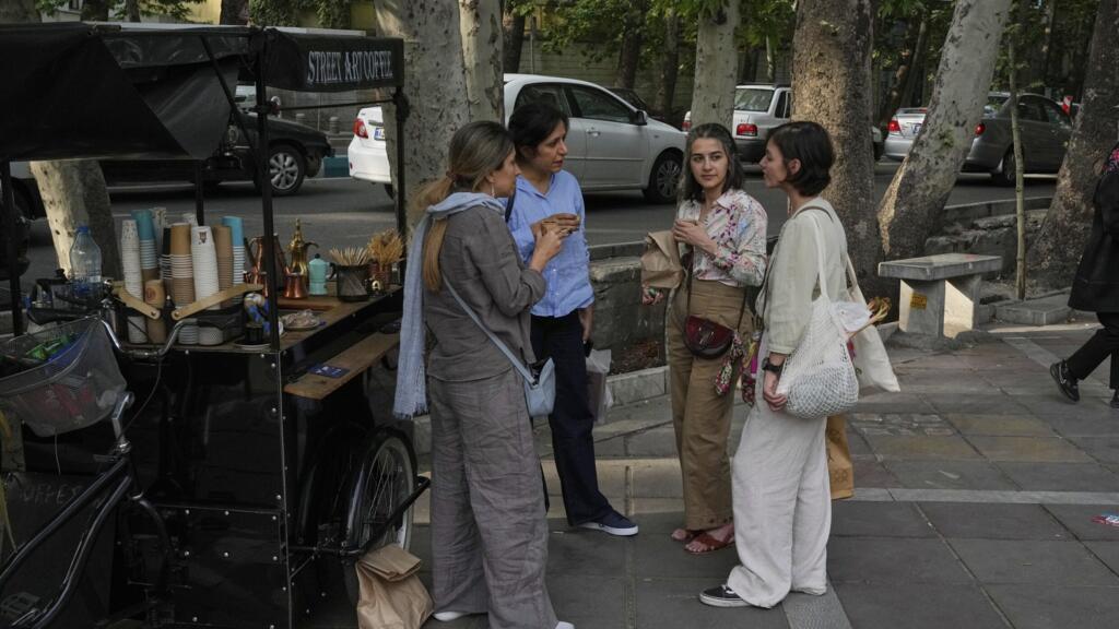 Irán: tres años tras la muerte de Mahsa Amini, las mujeres han conseguido libertades "irreversibles"