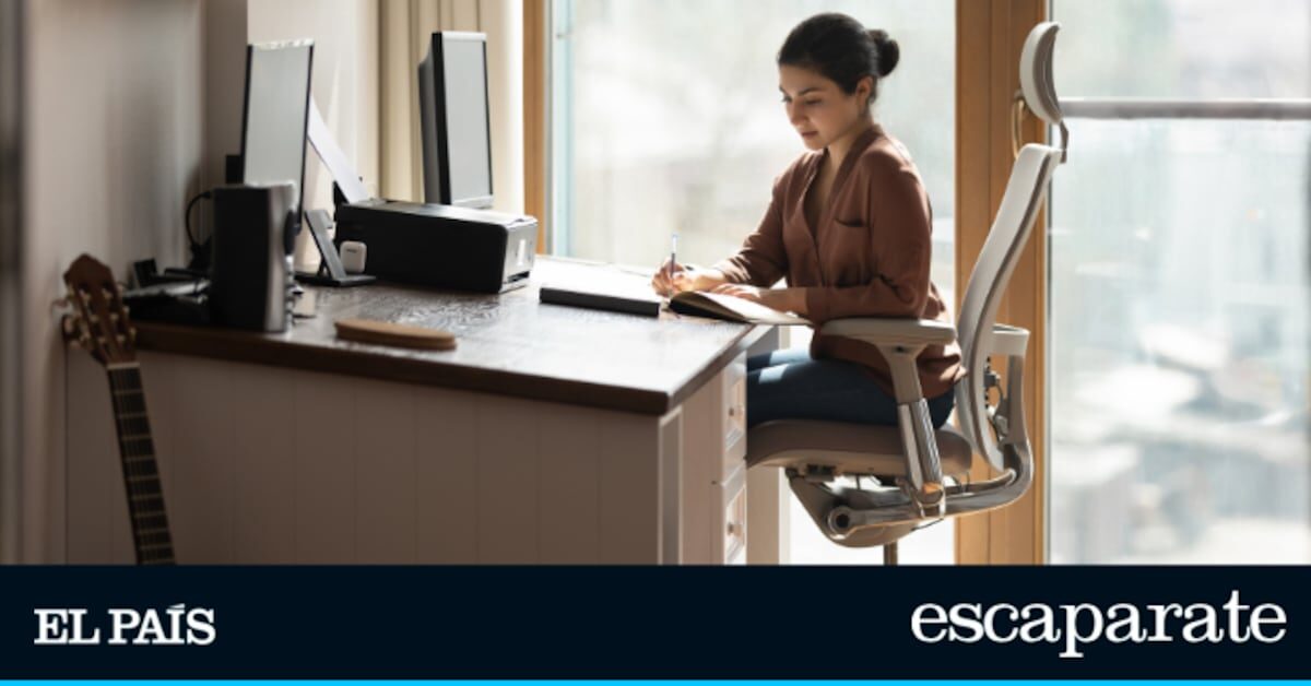 Con soporte lumbar, reposacabezas ajustable y disponible en 4 colores: así es la silla ergonómica que está arrasando en Amazon | Estilo de vida | Escaparate