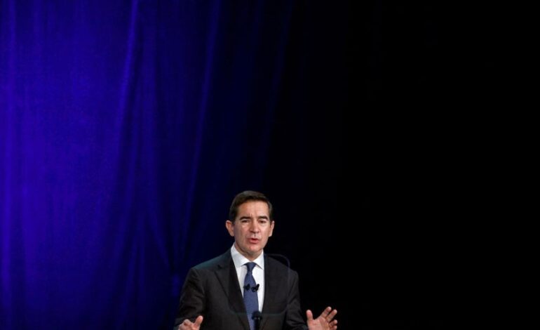 BBVA rechaza mejorar el precio de la opa pero evita comprometerse a que no habrá cambios de última hora