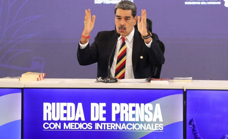 Maduro dice que Venezuela enfrenta la mayor amenaza que ha conocido América Latina en un siglo