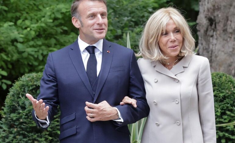 Los Macron presentarán pruebas científicas para demostrar que Brigitte es mujer