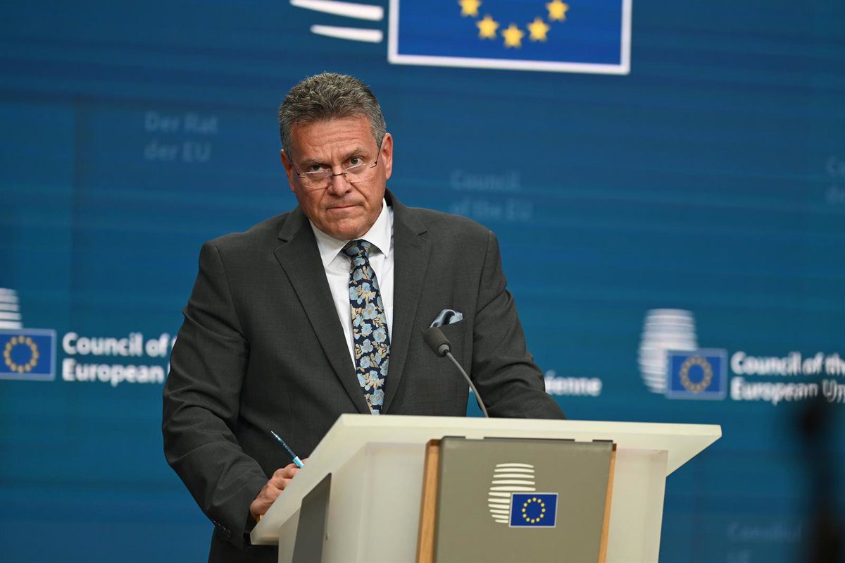 Bruselas aplaude la orden de Trump que aplica el pacto arancelario sin aludir a sus últimas amenazas