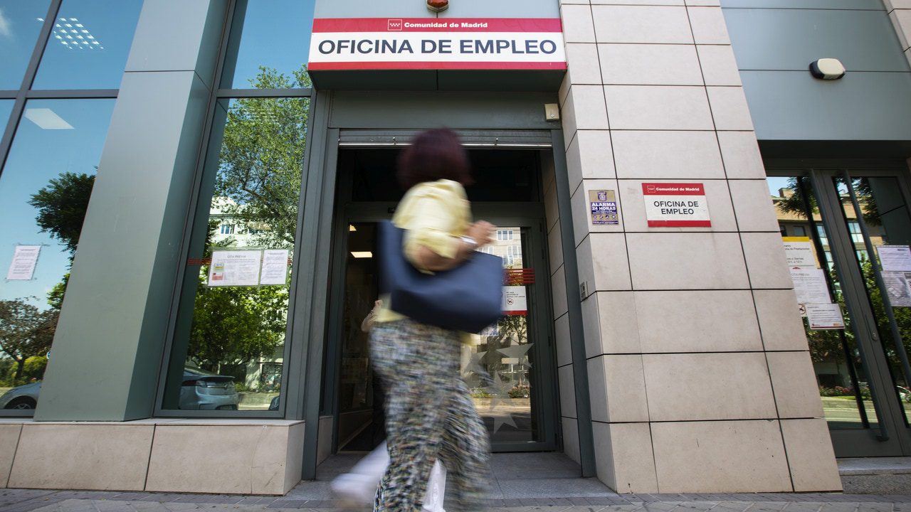 España destruye 199.000 empleos en agosto, su peor dato en este mes desde 2019