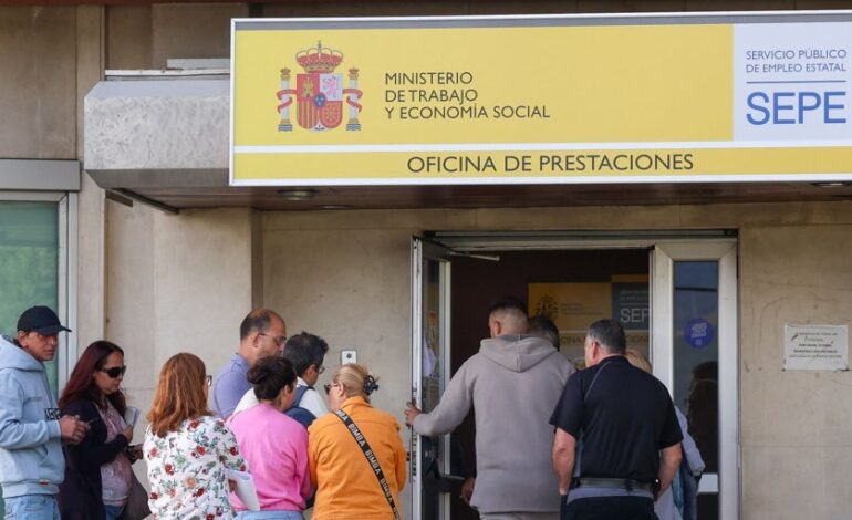 Hacienda se ahorra millones de euros en ayudas sociales por no tener nuevos presupuestos