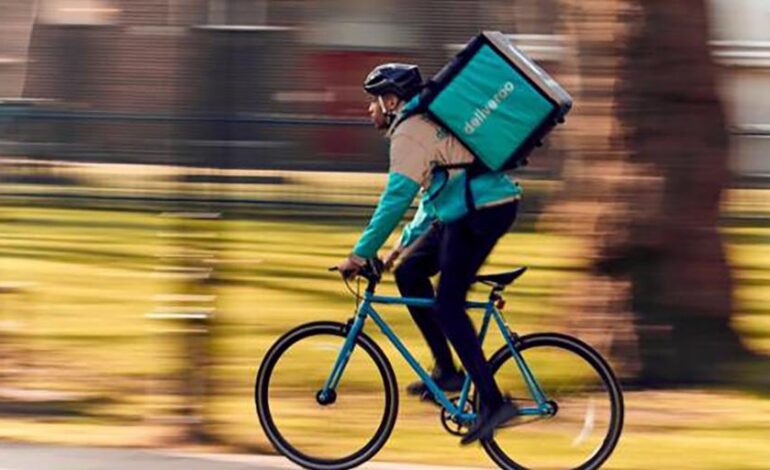 Bruselas da luz verde a la compra de la británica Deliveroo por la estadounidense DoorDash