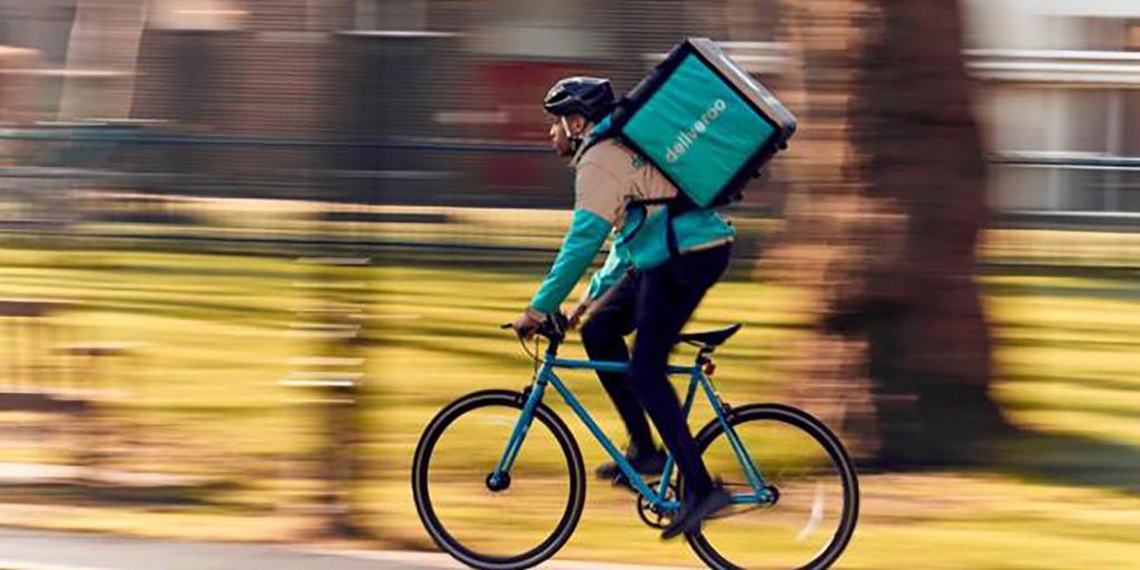 Bruselas da luz verde a la compra de la británica Deliveroo por la estadounidense DoorDash