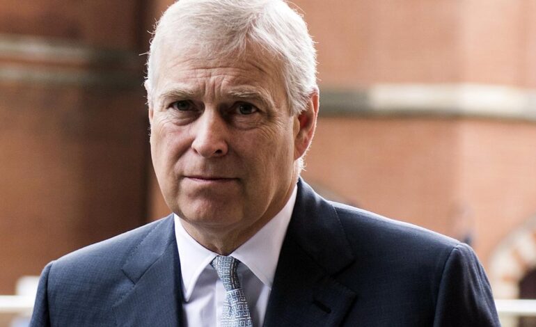 El príncipe Andrés hizo que llevaran a 40 prostitutas a su hotel de cinco estrellas en solo cuatro días durante un viaje a Tailandia