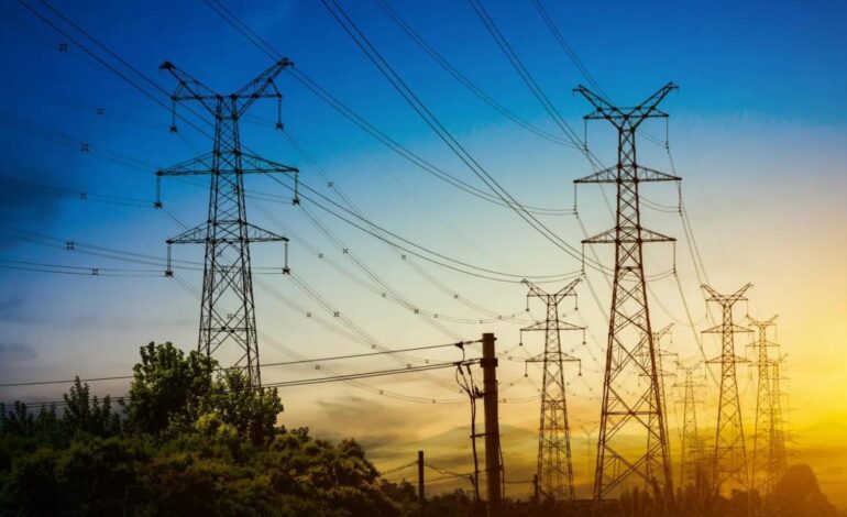 La CNMC mejora su propuesta y plantea una tasa de retribución a las redes eléctricas del 6,58%