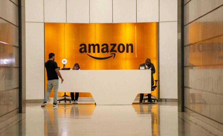 Amazon baraja despedir a 30.000 trabajadores de su estructura corporativa