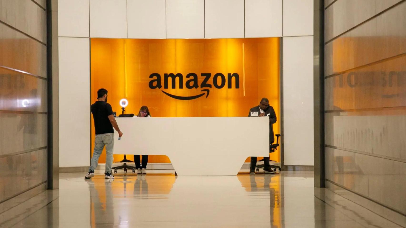 Amazon baraja despedir a 30.000 trabajadores de su estructura corporativa