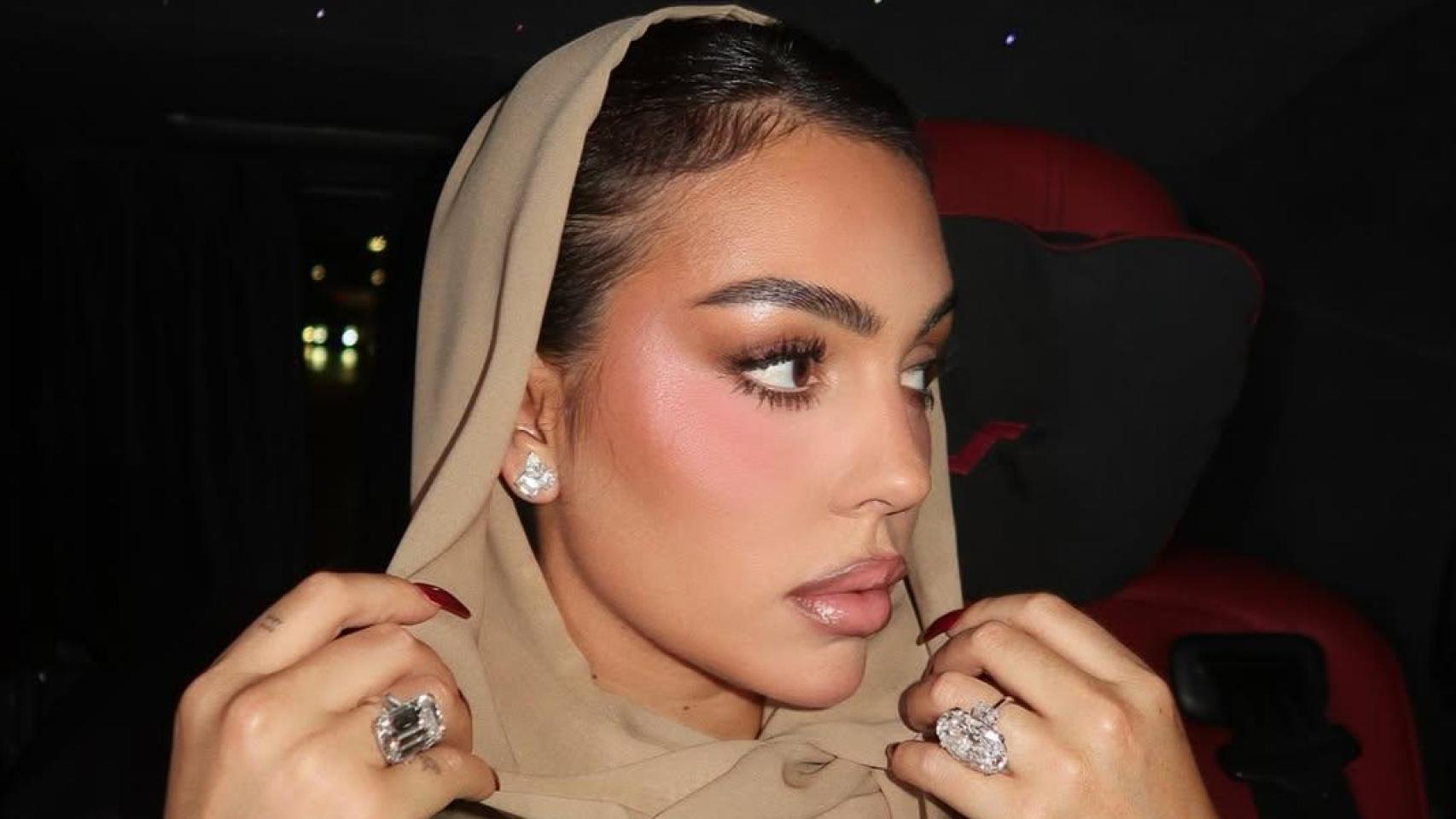 Esta prenda de Zara te permitirá copiar el ‘look’ más viral de Georgina Rodríguez