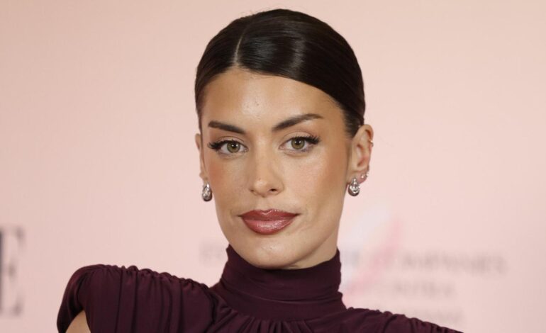 ¿Lo amas o lo odias? Dulceida añade a su armario el abrigo más peculiar de la temporada