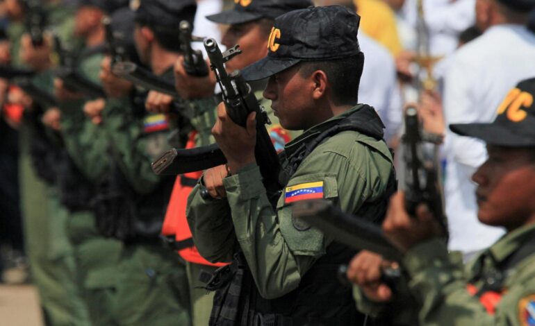 Trump ultima una lista de objetivos civiles y militares dentro de Venezuela para tumbar el régimen de Maduro