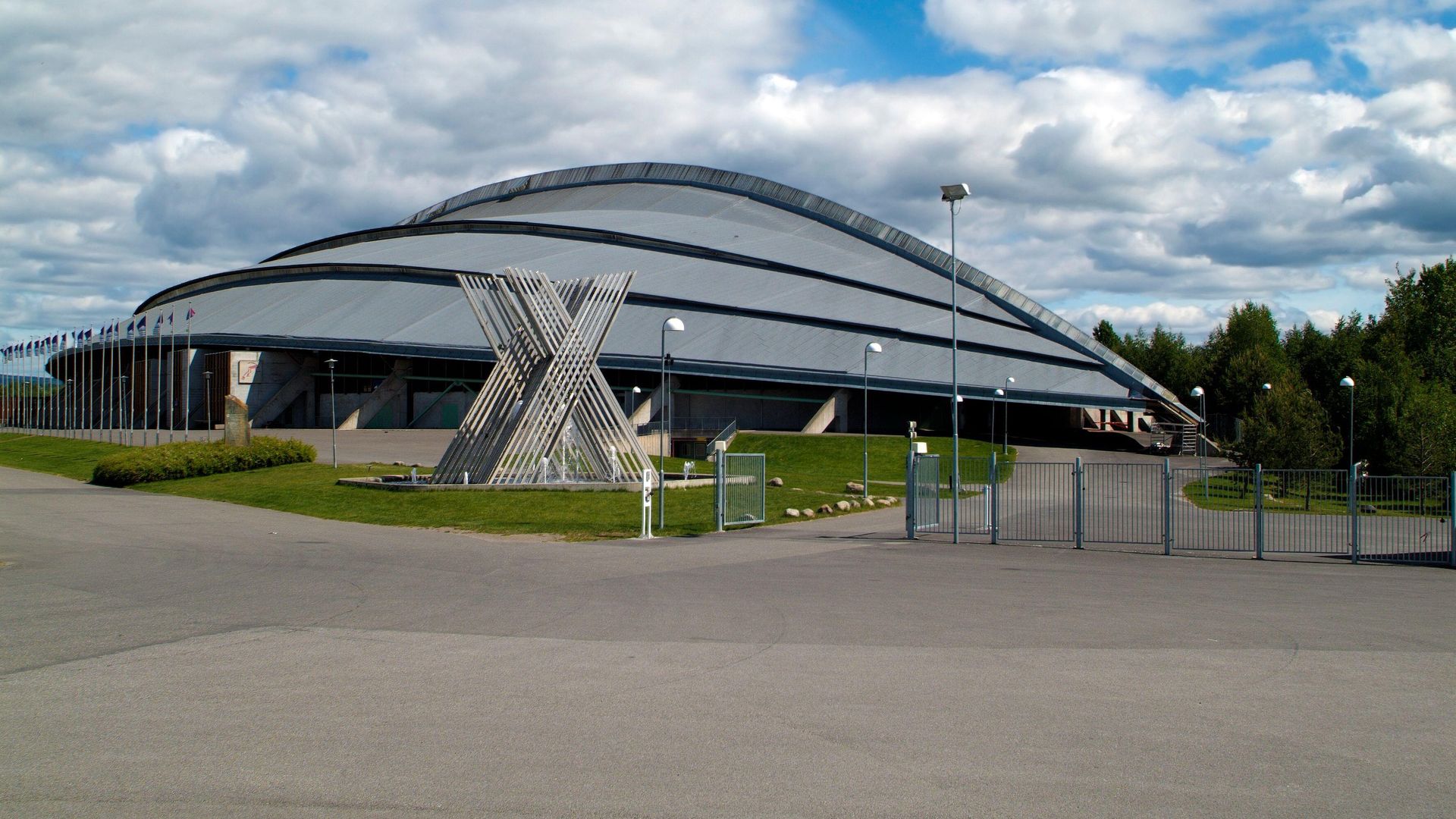 Hamar, Pabellón del Museo Vikingskipet construido para los Juegos Olímpicos de 1994
