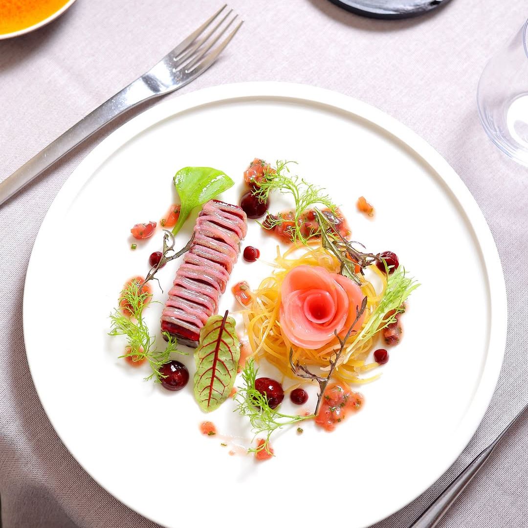 Plato del restaurante Le Pré Saint Jean en Pézenas, Francia