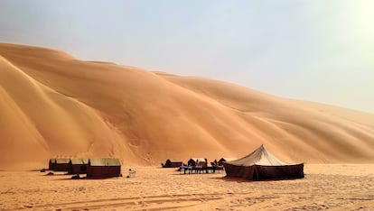 El grupo de viajeros de EL PAÍS Travel en Mauritania.
