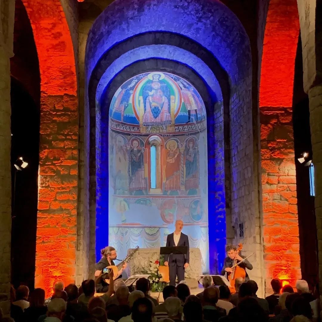 Concierto en la Iglesia de Santa Maria de Taüll, Valle de Boí, Lleida, Pirineo