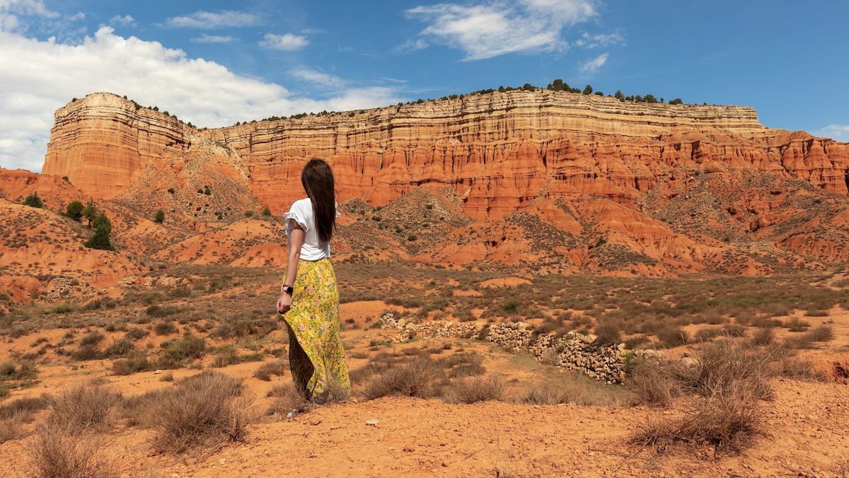 un inesperado cañón de color rojo que parece sacado de una película