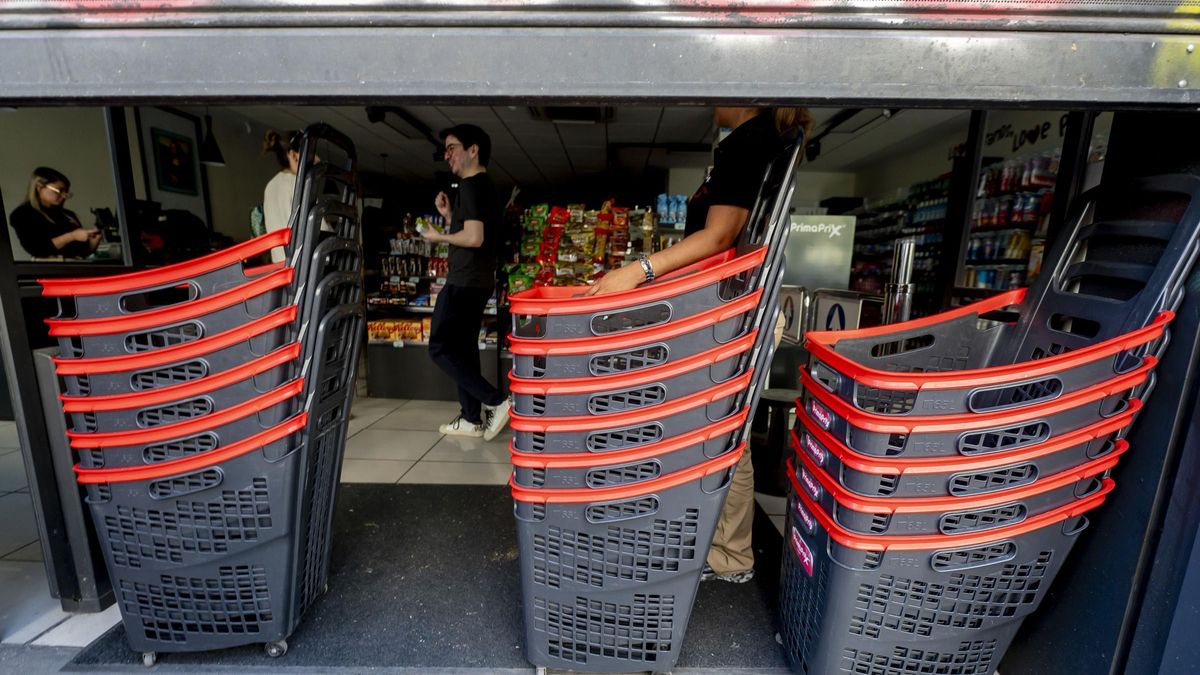 Los supermercados exigen ser considerados sector estratégico, tras perder 53 millones en el apagón de abril