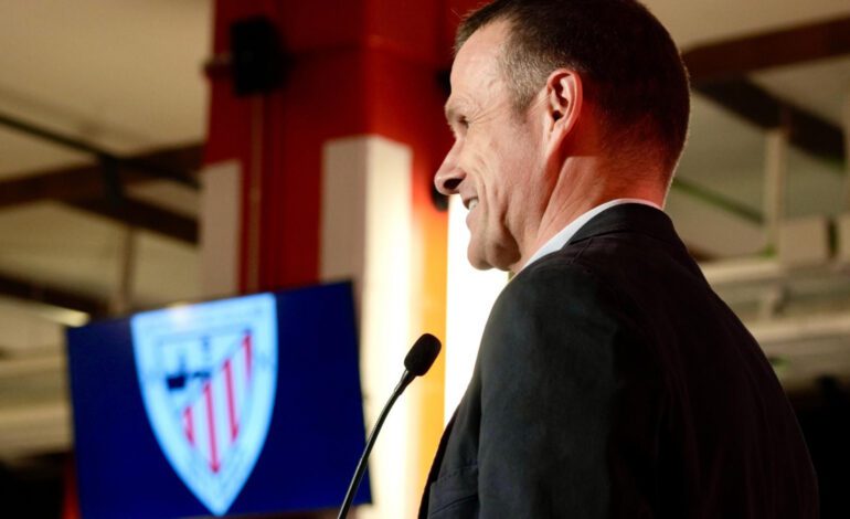 En el Athletic no vale eso de que un día eres héroe y otro villano, aquí sobran los silbidos a jugadores