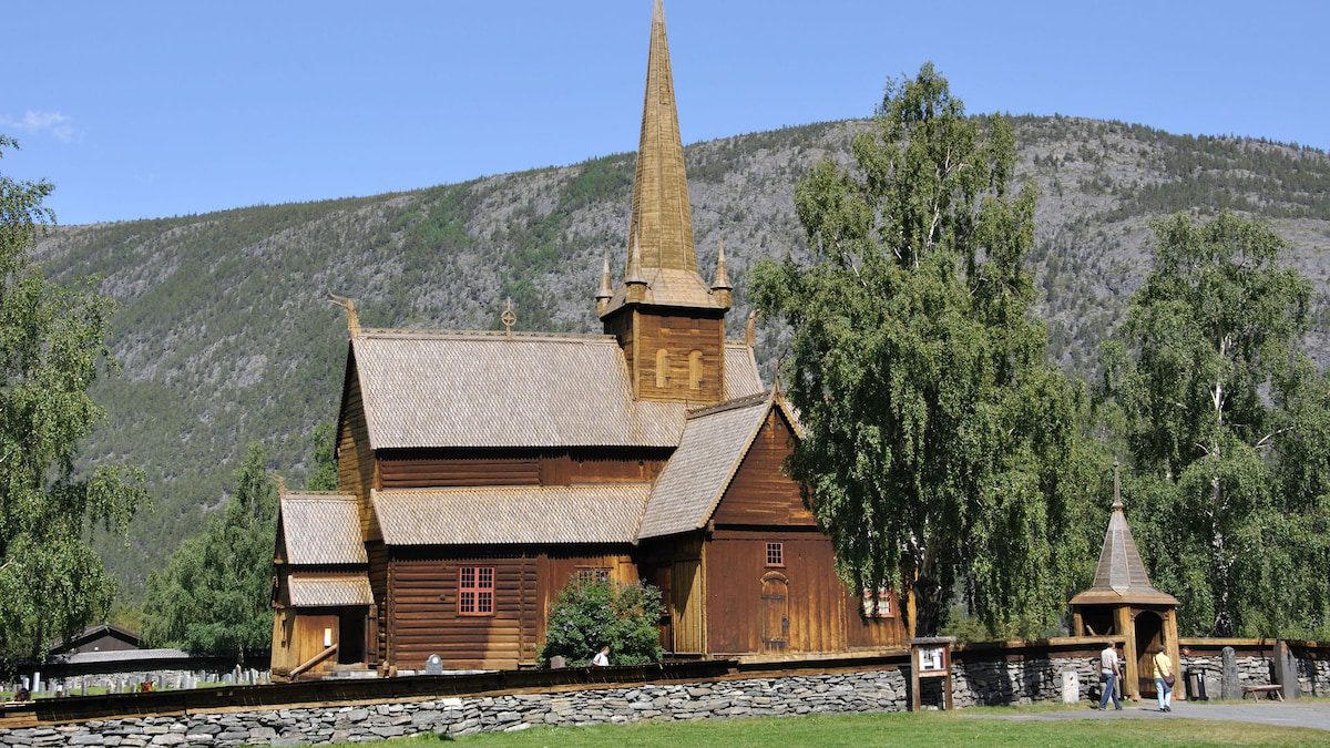 Así es el tren de Dovre, la línea de ferrocarril que recorre los paisajes más bellos y espectaculares de Noruega