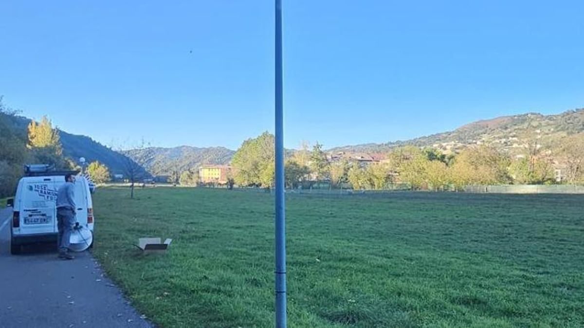 PASEO FLUVIAL LAVIANA | Laviana moderniza su paseo fluvial con nuevo alumbrado y más zonas de descanso