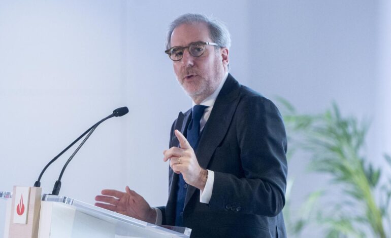 Santander se une a la petición de bancos y organismos para actualizar la ley de opas tras el tropiezo de BBVA con Sabadell