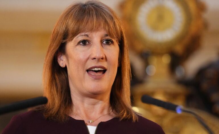 La ministra de Economía británica, señalada por poner su vivienda en alquiler sin los permisos necesarios