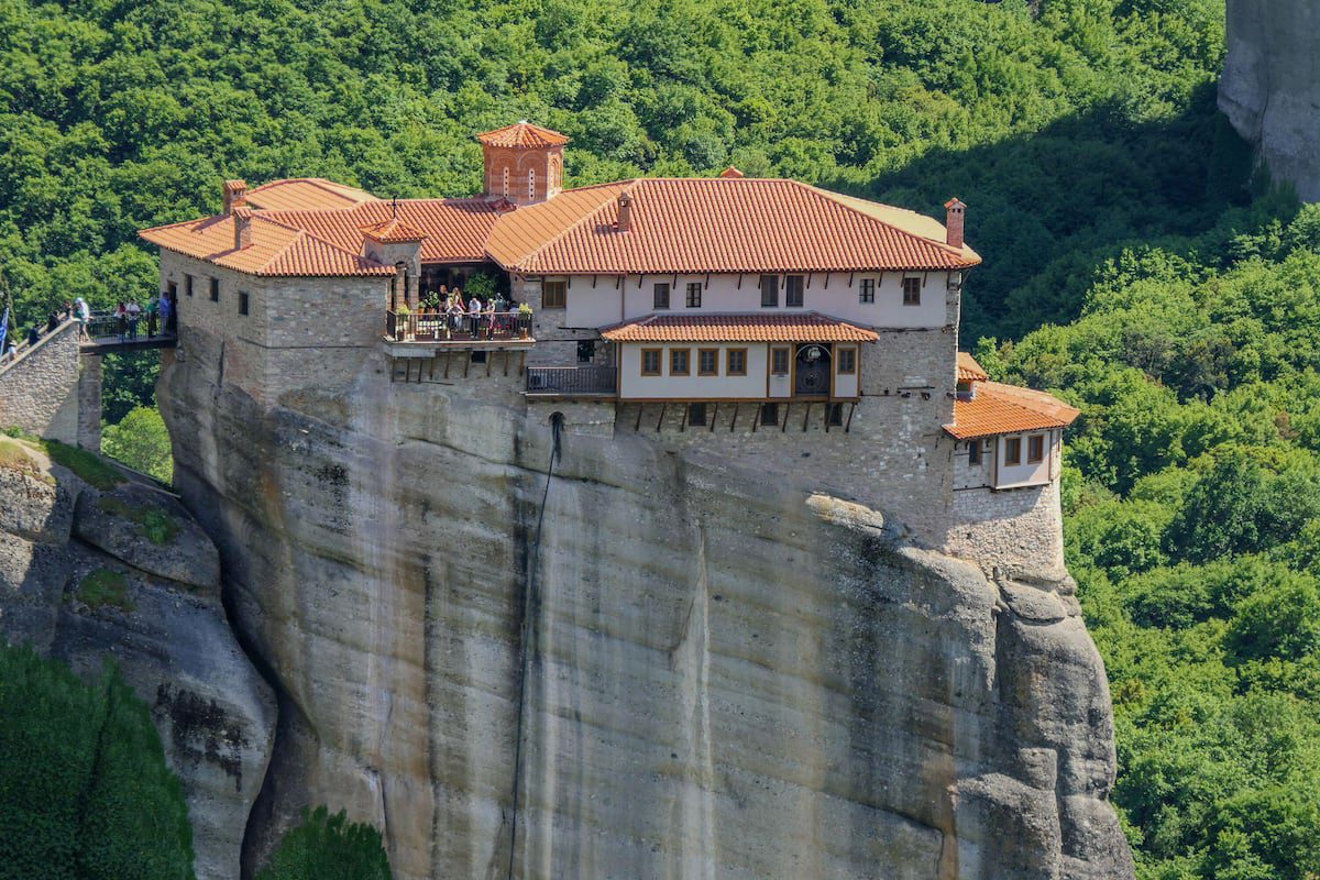 Monjes, James Bond y 880 escalones en Meteora | Guia El Viajero