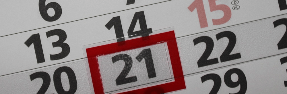 Días festivos marcados en un calendario imaginario