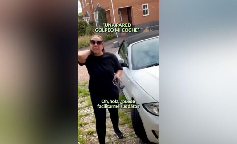 “La pared ha golpeado mi coche”: una mujer finge estrellarse contra una casa para estafar al dueño y acaba protagonizando una escena surrealista
