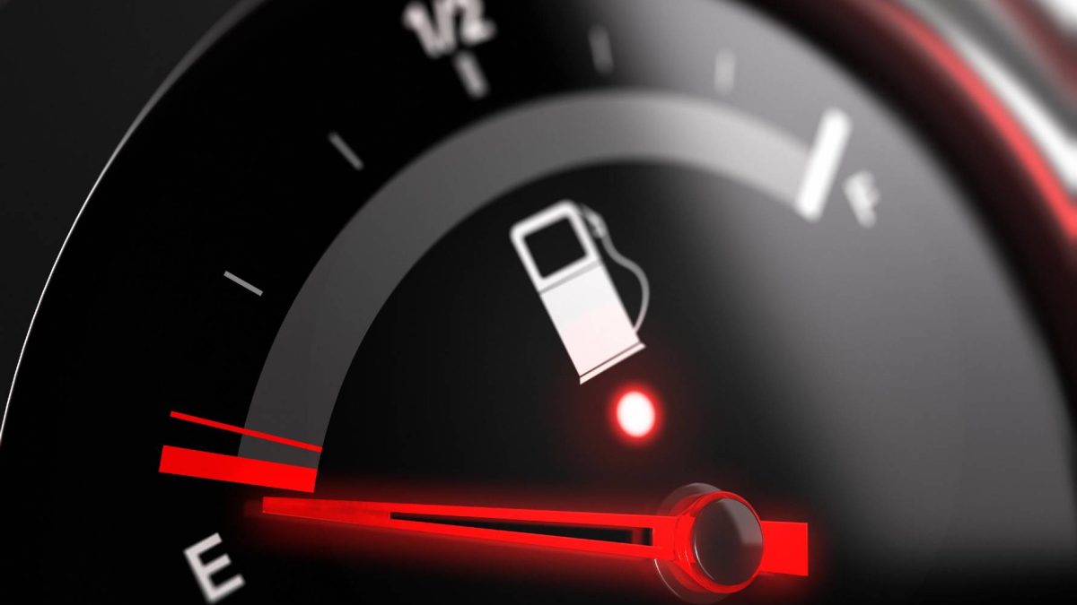 cuando se enciende la reserva, ¿cuántos kilómetros puedes seguir conduciendo? 