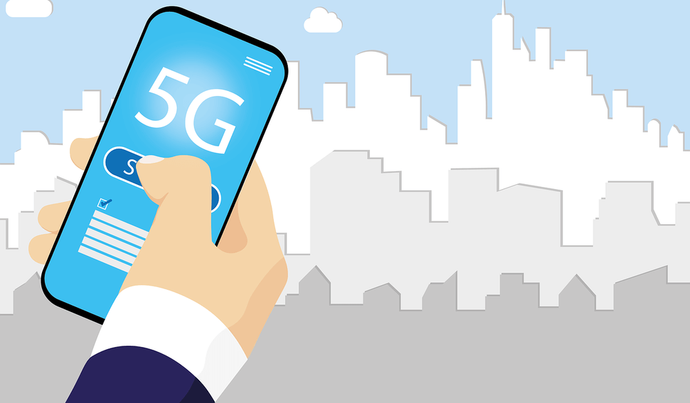 Sostener un teléfono móvil con conexión 5G