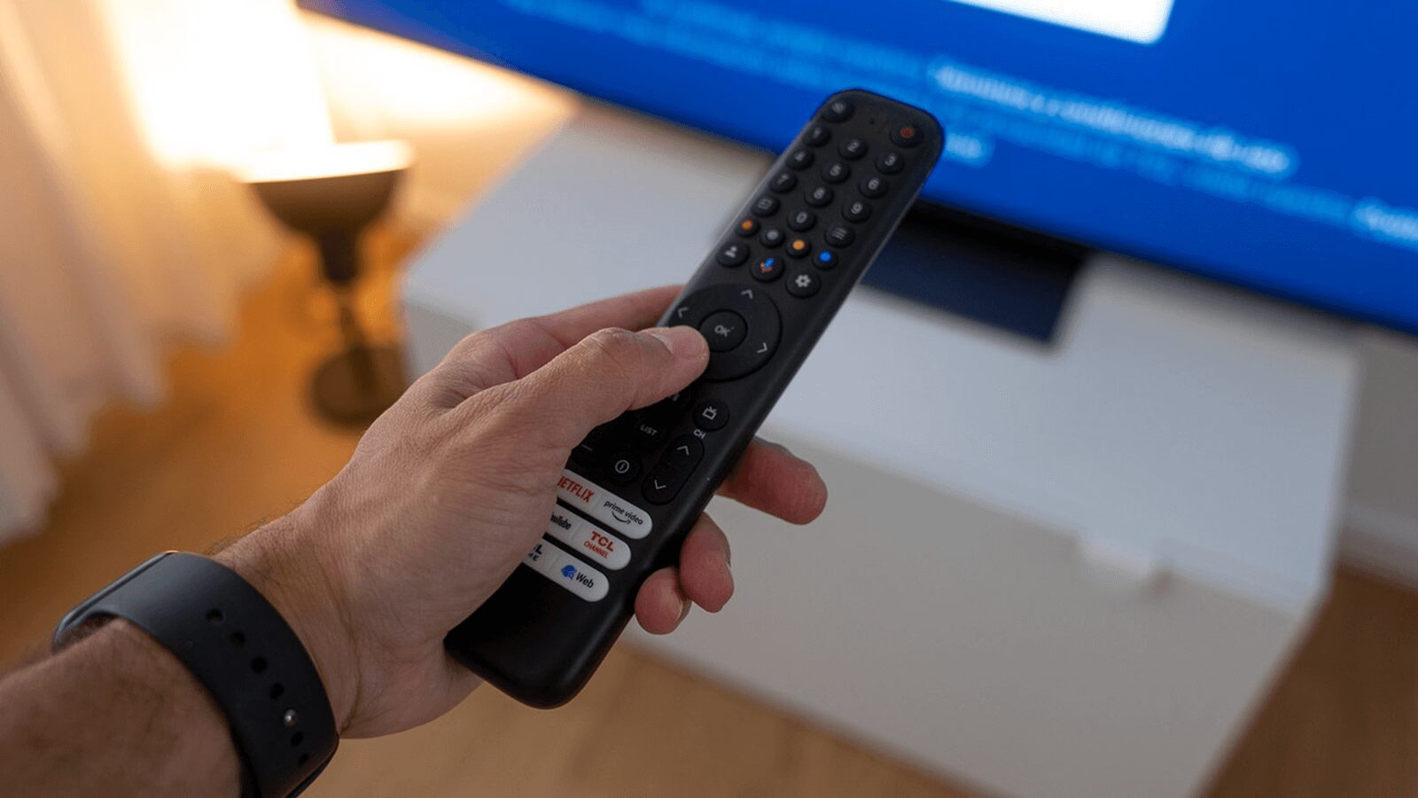 Cuidado con apagar la televisión de esta manera, podrías dañar sus componentes internos