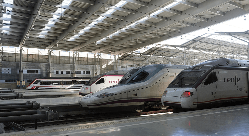 Diferentes trenes de Renfe