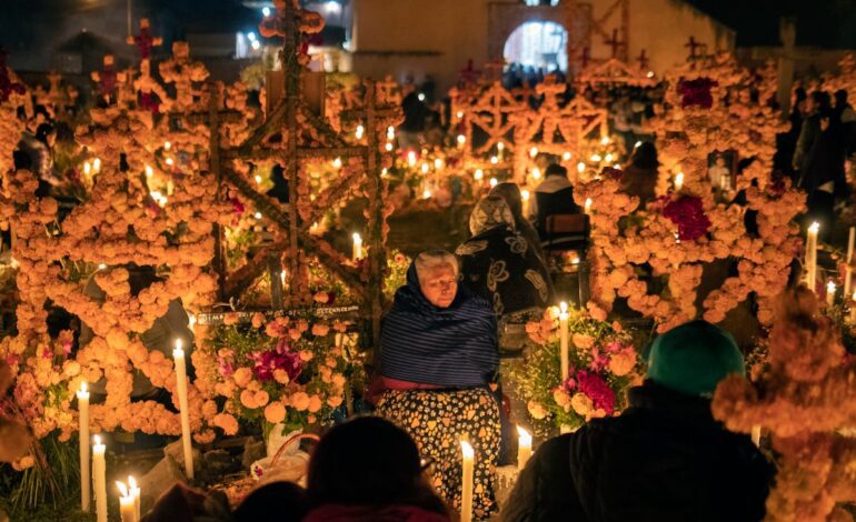 Los mejores destinos para celebrar el Día de Muertos en México | El Viajero